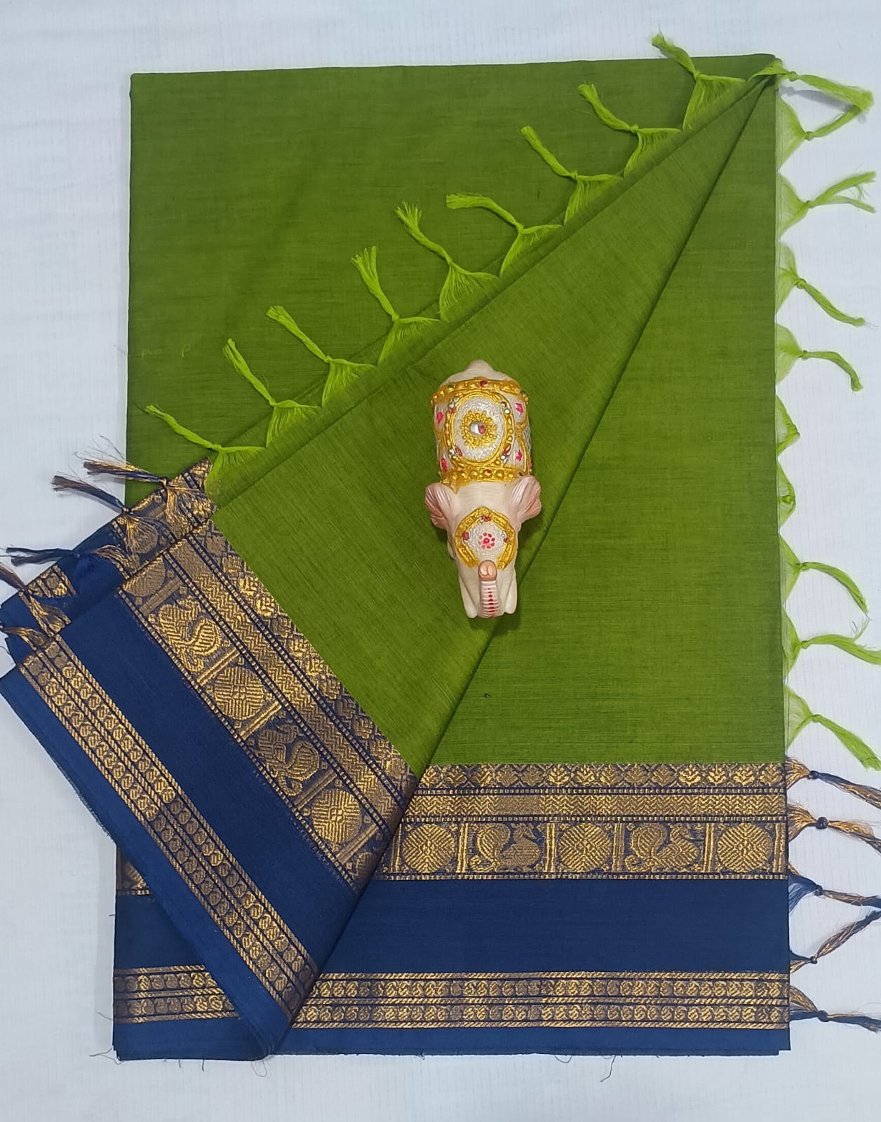 29ae1d94fec5d33fc2f2529cfbc98e8811535df18ff6e0f0f072fb13a173c66a