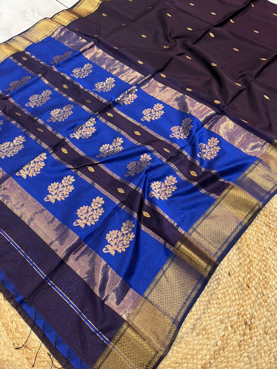 3d91af94f2e2be6b3b6591ebf6eecd9db3a82f604f9bb8addfaa203797f88713