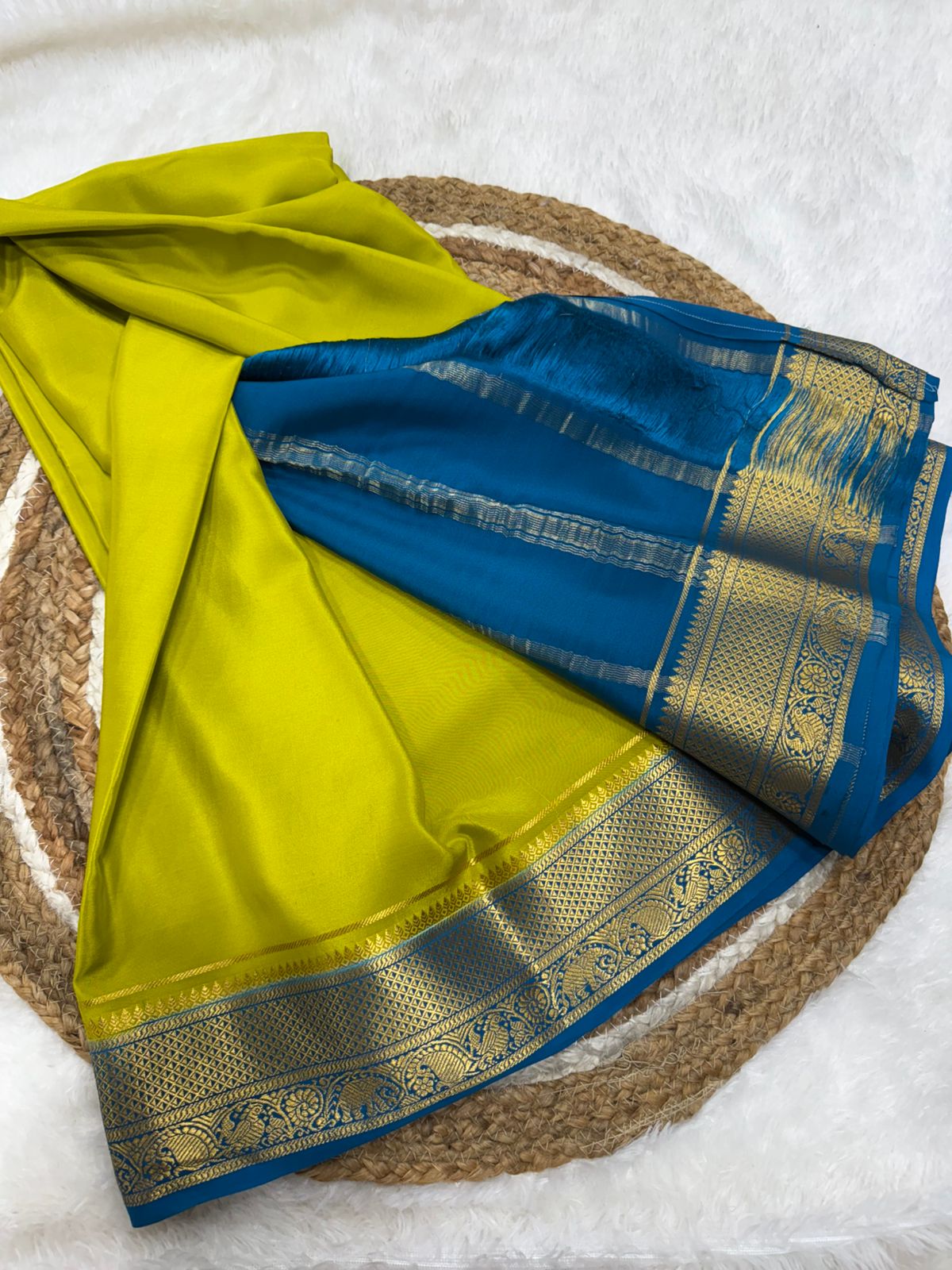 5130b54de38d83ea51670a44fef70cc851debdb537aa27794e09c2e6da8fca69