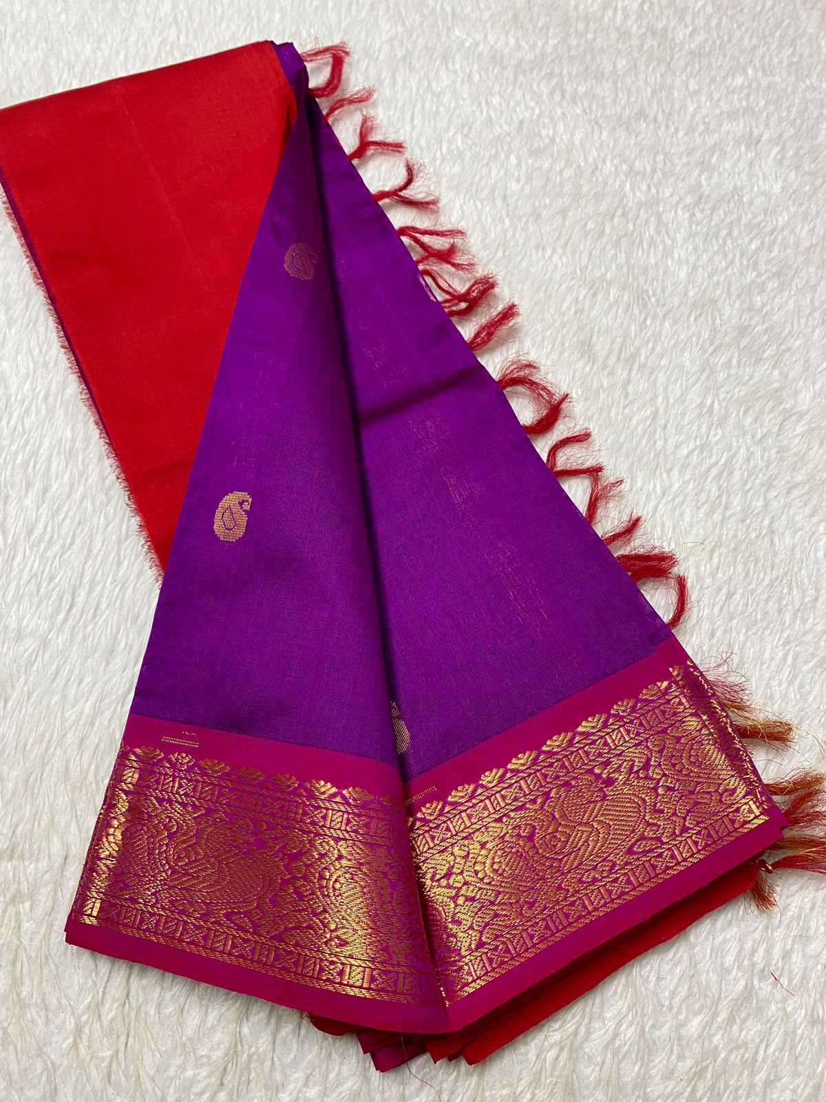 7e69caa4393a5382a6c494a64a03ca3dcf35c5d016b6ff75d708247787037bac