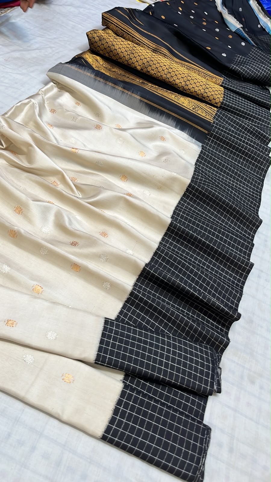 b564366676e4f955ba64e87e7b4034220f93eceaf87fe8e2973cf2224ecc1be5