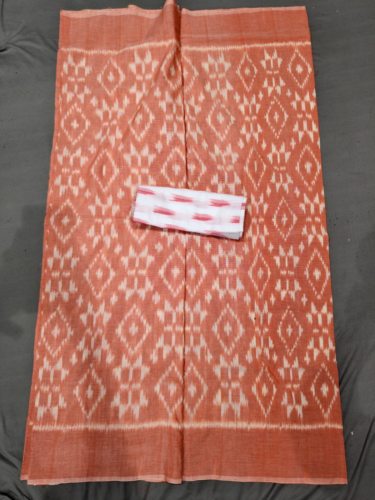 c1bebdb9653882ff13432cdccb3539881f05d409f30ba590f082cebe4e44fc60