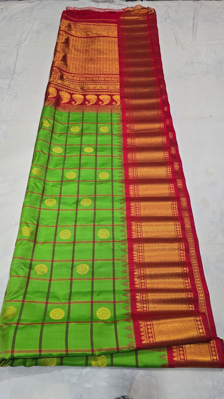 cea8f2b1f6356aaff342f2e2e2fde6cb0e333380ed5a2fd6101dba5625f810e1