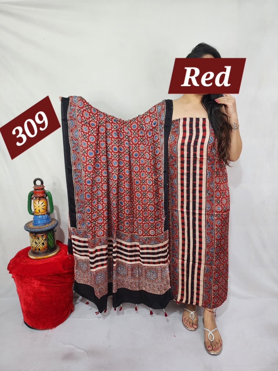 da796cfe99cced0c79b615f5732d79e74aed9c3f99e64f6a5361a1c8193d2a4d