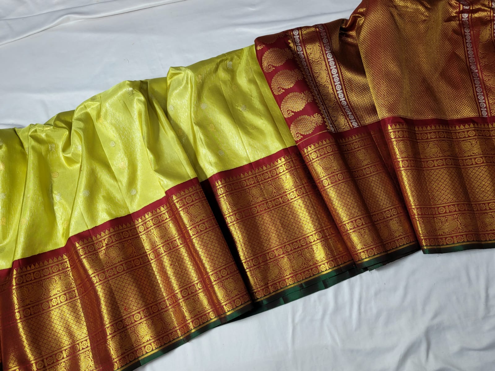 dad350042cbf8e5a02709487a6fbbc54cb88d098ca41d3ee8f55dda7fbe924e8