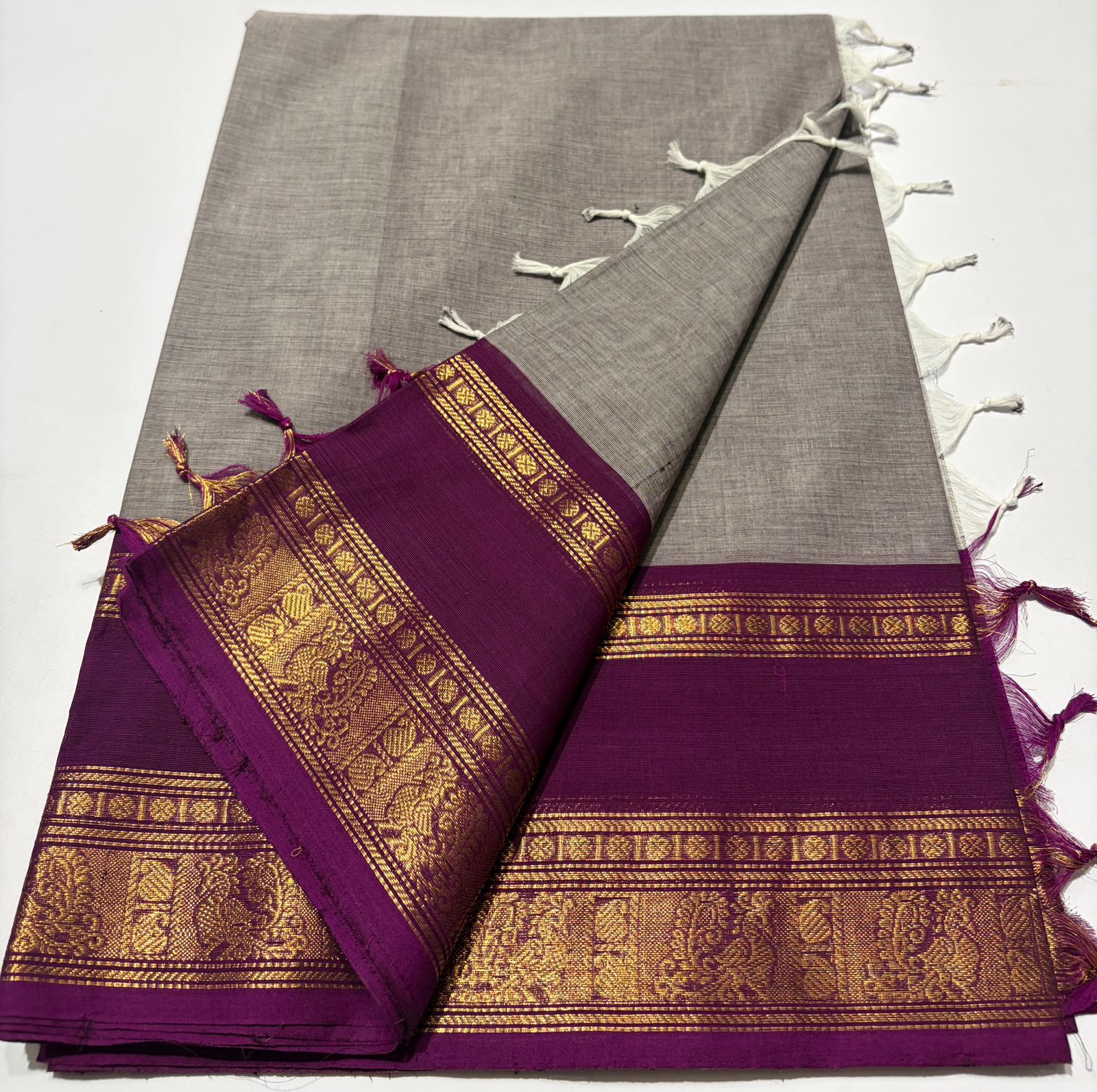 dc0cc9fb86e2f7e4a45bda3d34af247d43c2d19eea6d8b176027db67b062a3d3