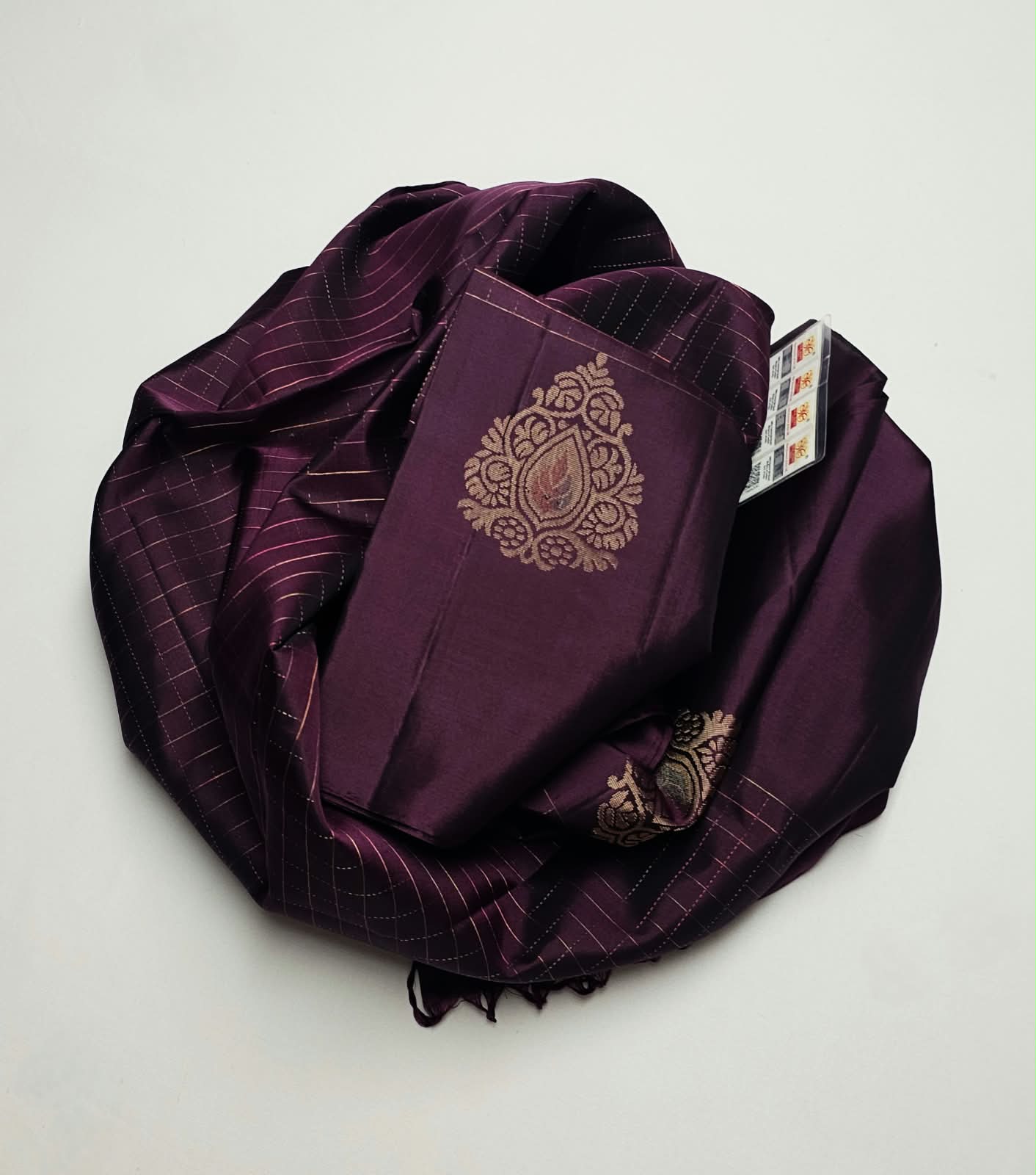 deb086cde76f533aaf5e8f4f0a083a293f9bd5bae3b3bba40ee8078da908a7bd